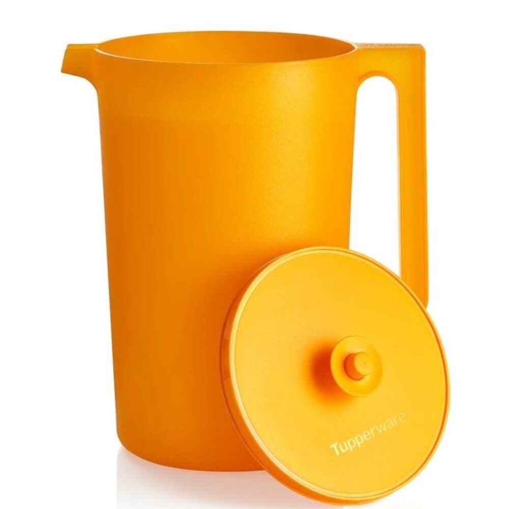 1 gallon Tupperware pitcher
